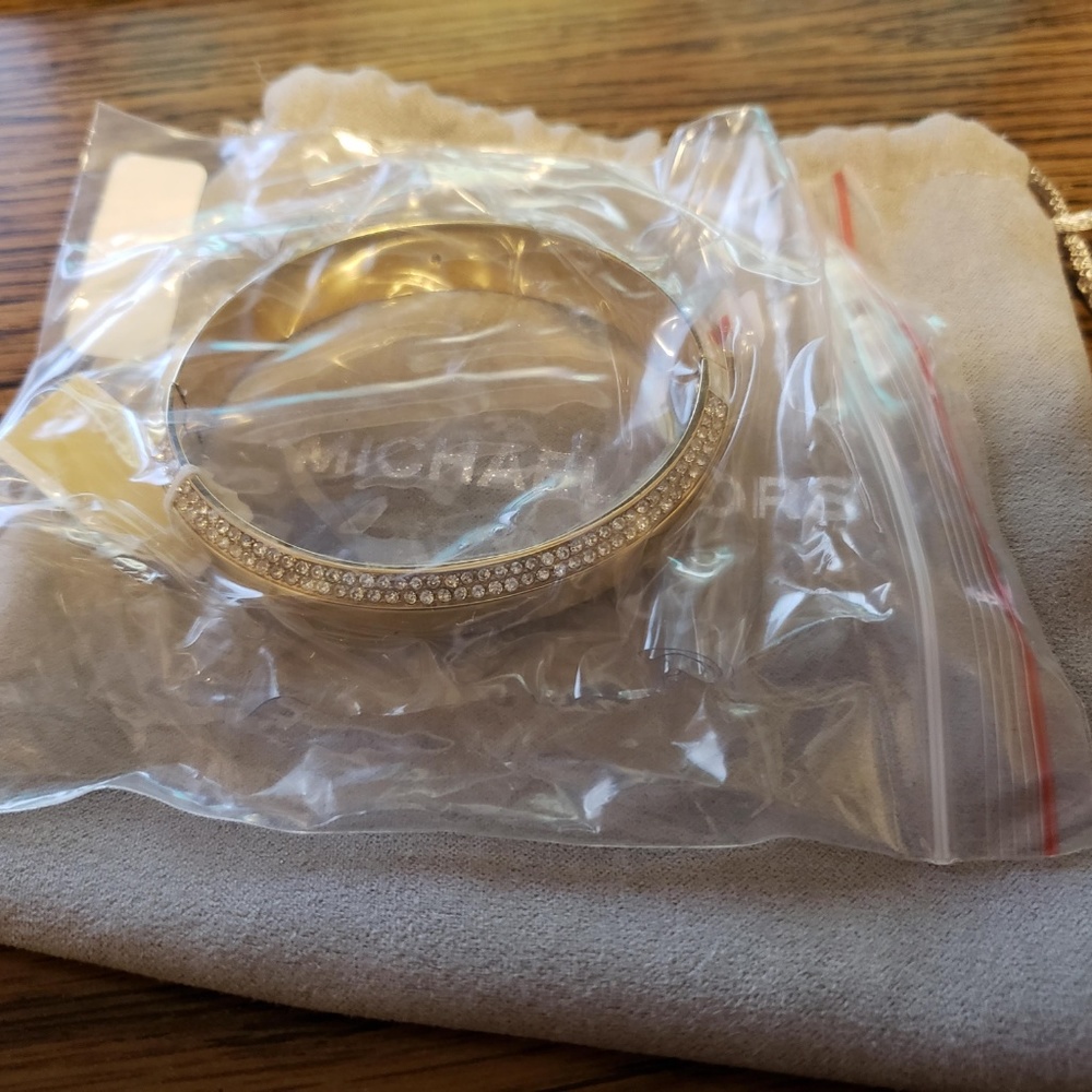 MICHAEL KORS Crystal Accent Bracelet - Picture 3 of 4